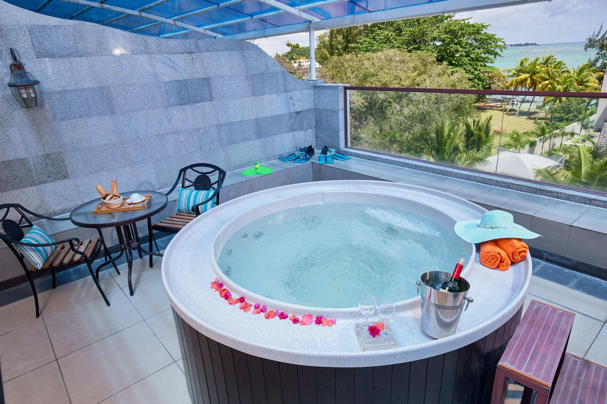 Bur Nas Beach Luxury Suite Pereybere Beach Zewnętrze zdjęcie