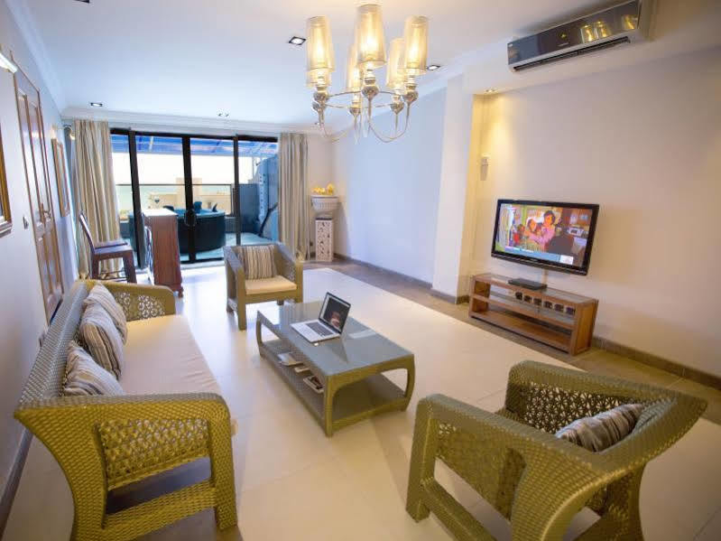 Bur Nas Beach Luxury Suite Pereybere Beach Zewnętrze zdjęcie